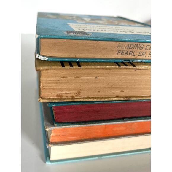 Vintage Book Lot Of 5 Children’s Kids Hardcover Prop Decor Animals Colorful - Picture 7 of 8